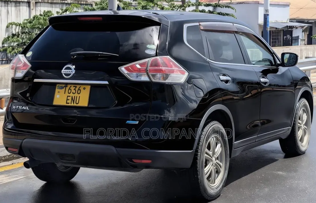 Nissan X-Trail 2012 Black
