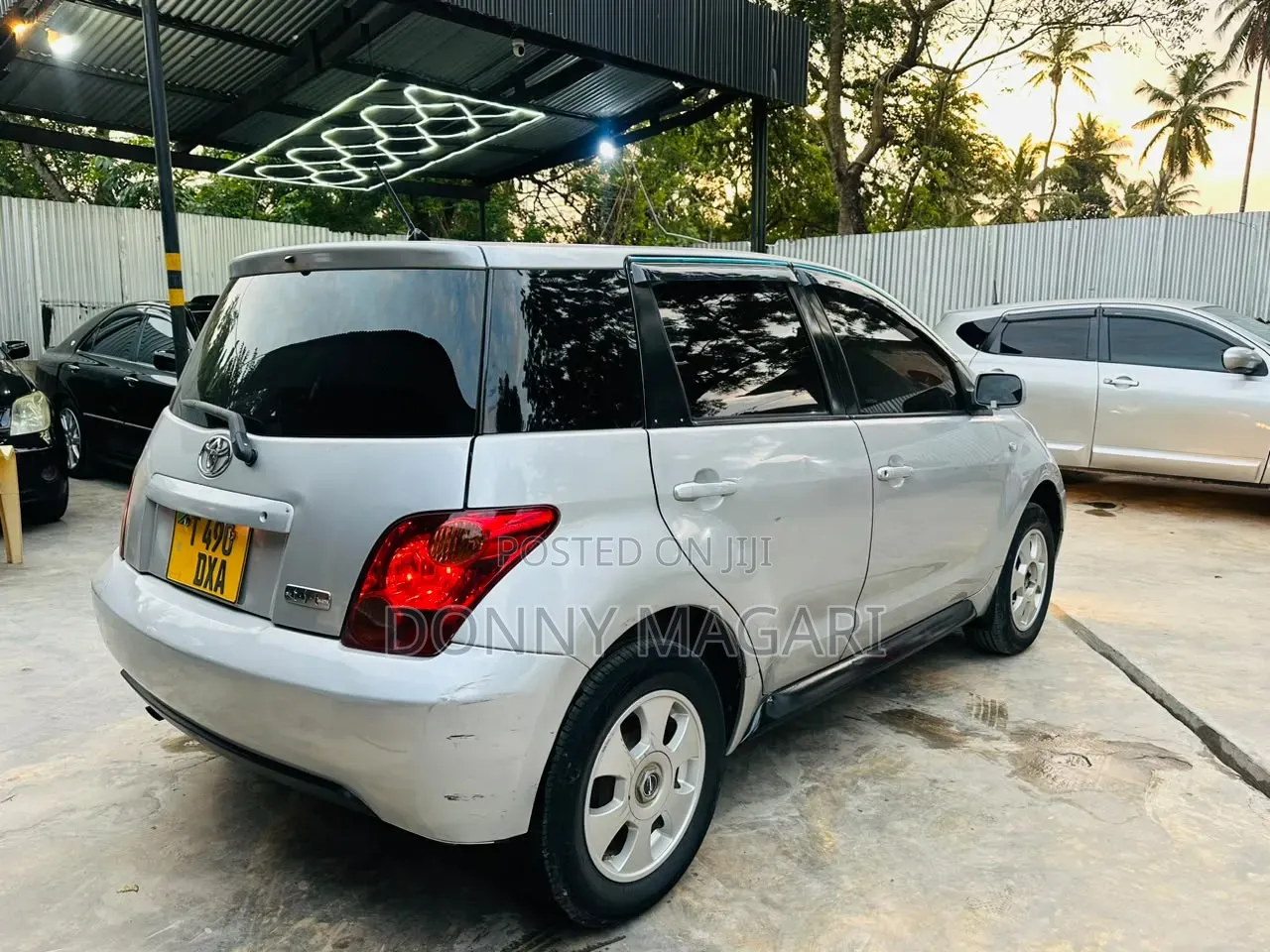Toyota IST 2003 Silver