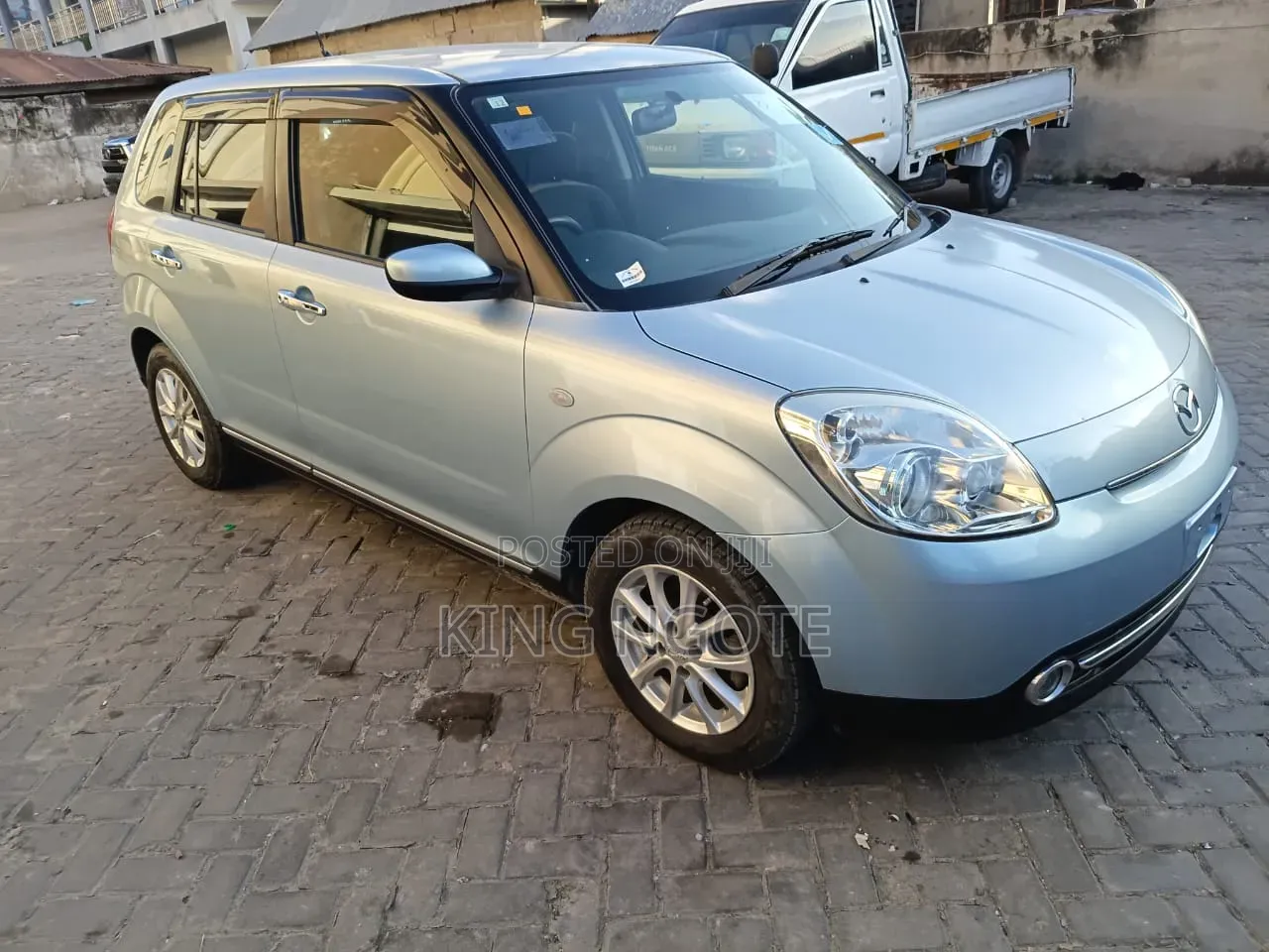Mazda Verisa 2008 Blue