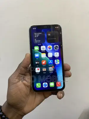 Apple iPhone 11 64 GB White