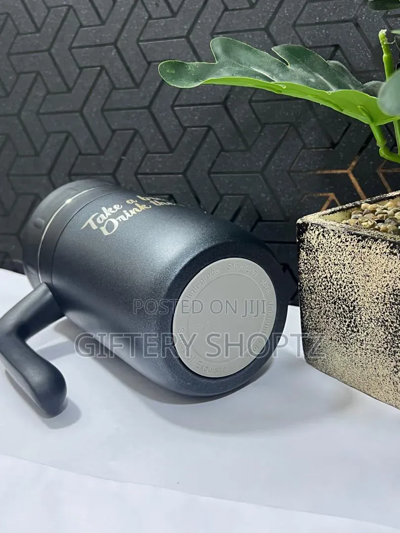 Coffee Mug With Temp Lid
