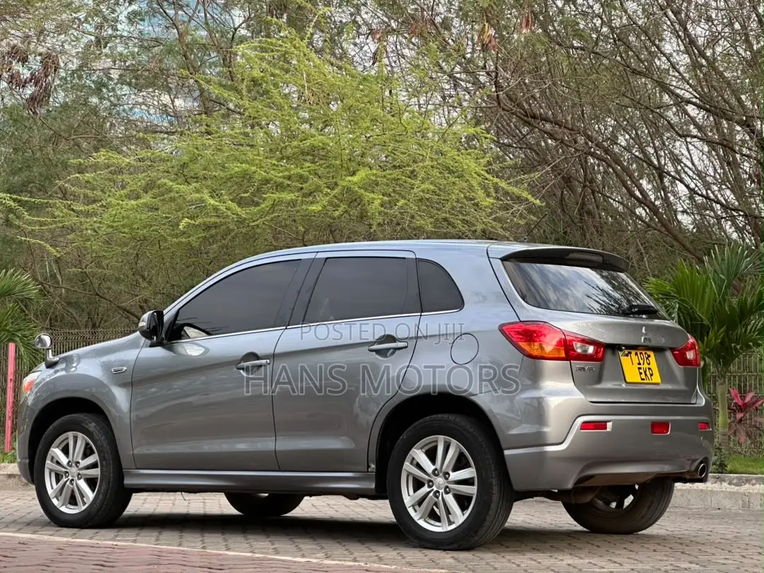 Mitsubishi RVR 2010 Gray