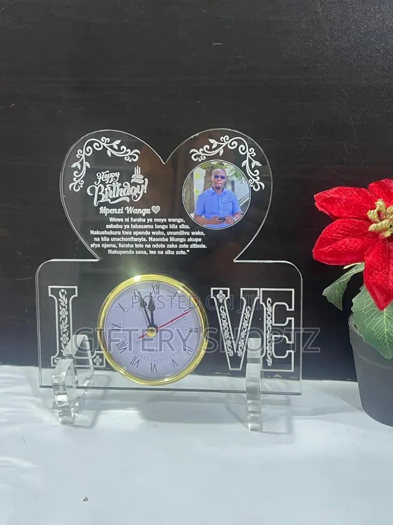 LOVE Clock