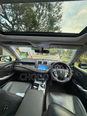 Toyota Crown 2012 Black