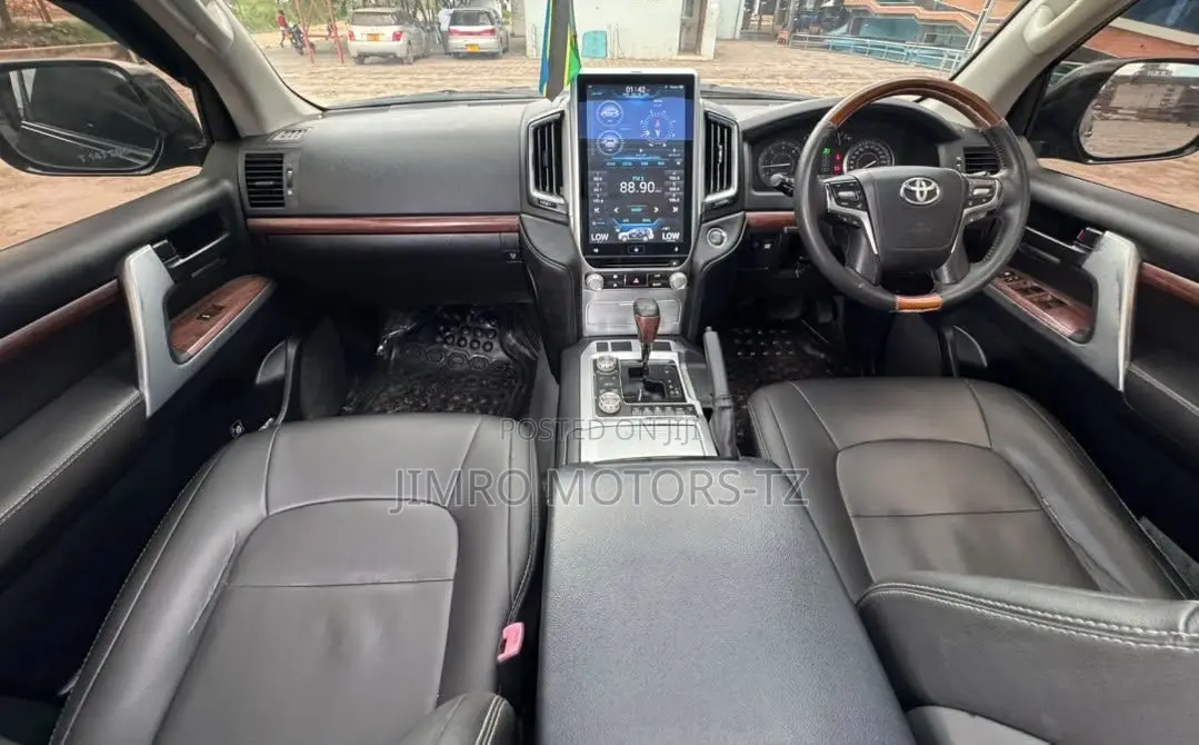 Toyota Land Cruiser 2011 Black