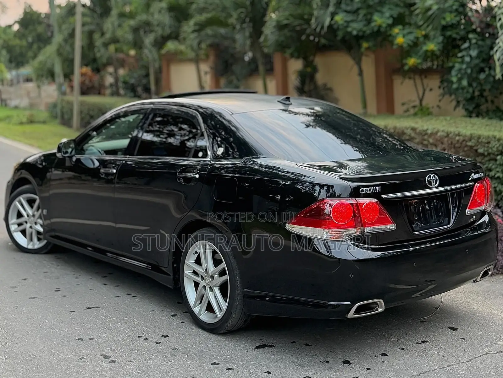 Toyota Crown 2012 Matt Black