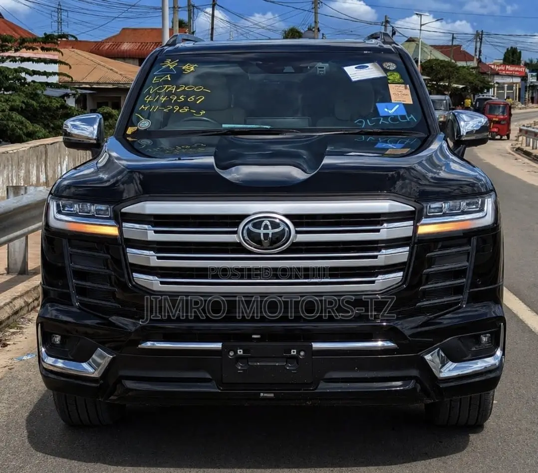 Toyota Land Cruiser 2024 Black