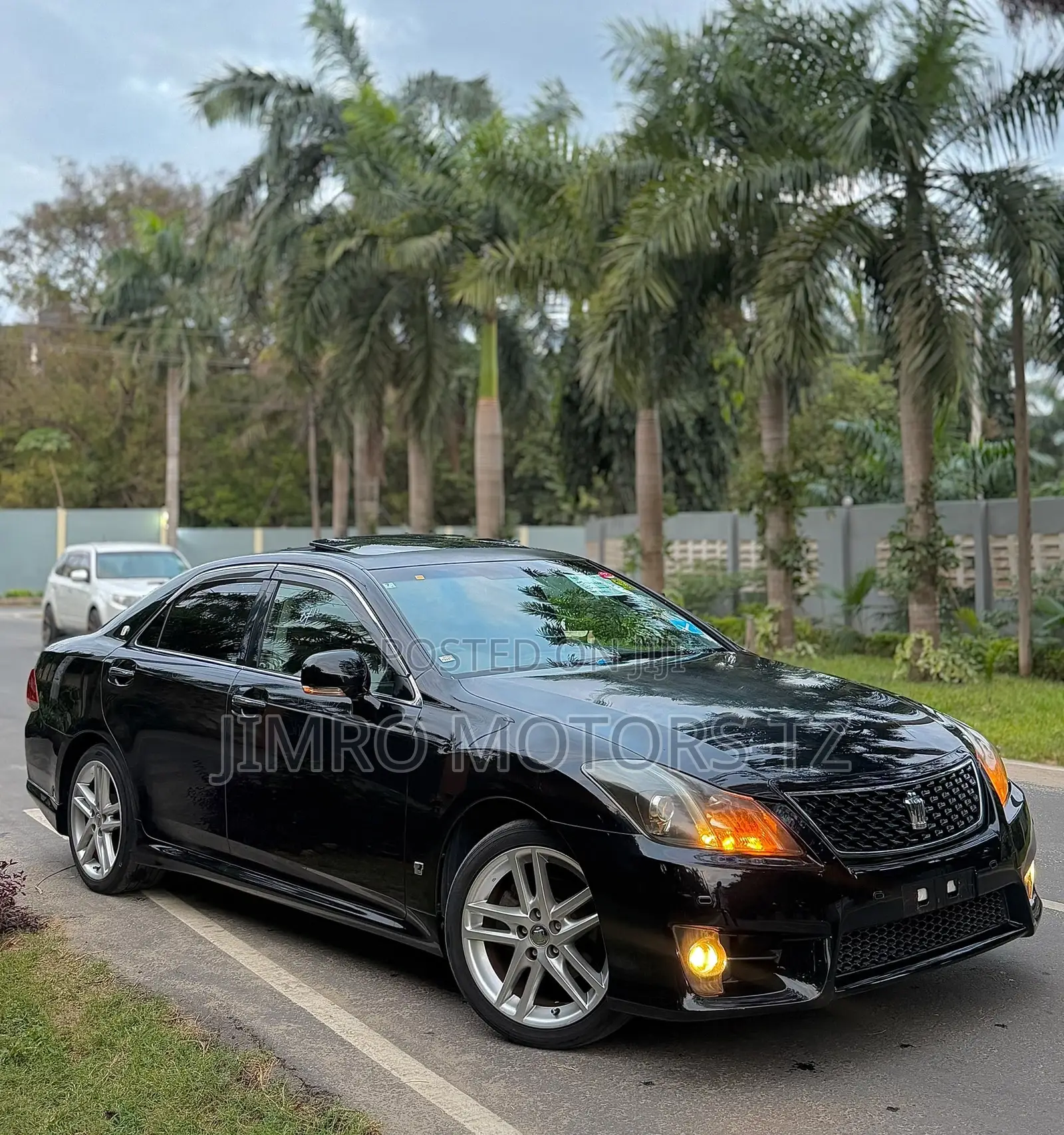 Toyota Crown 2012 Black