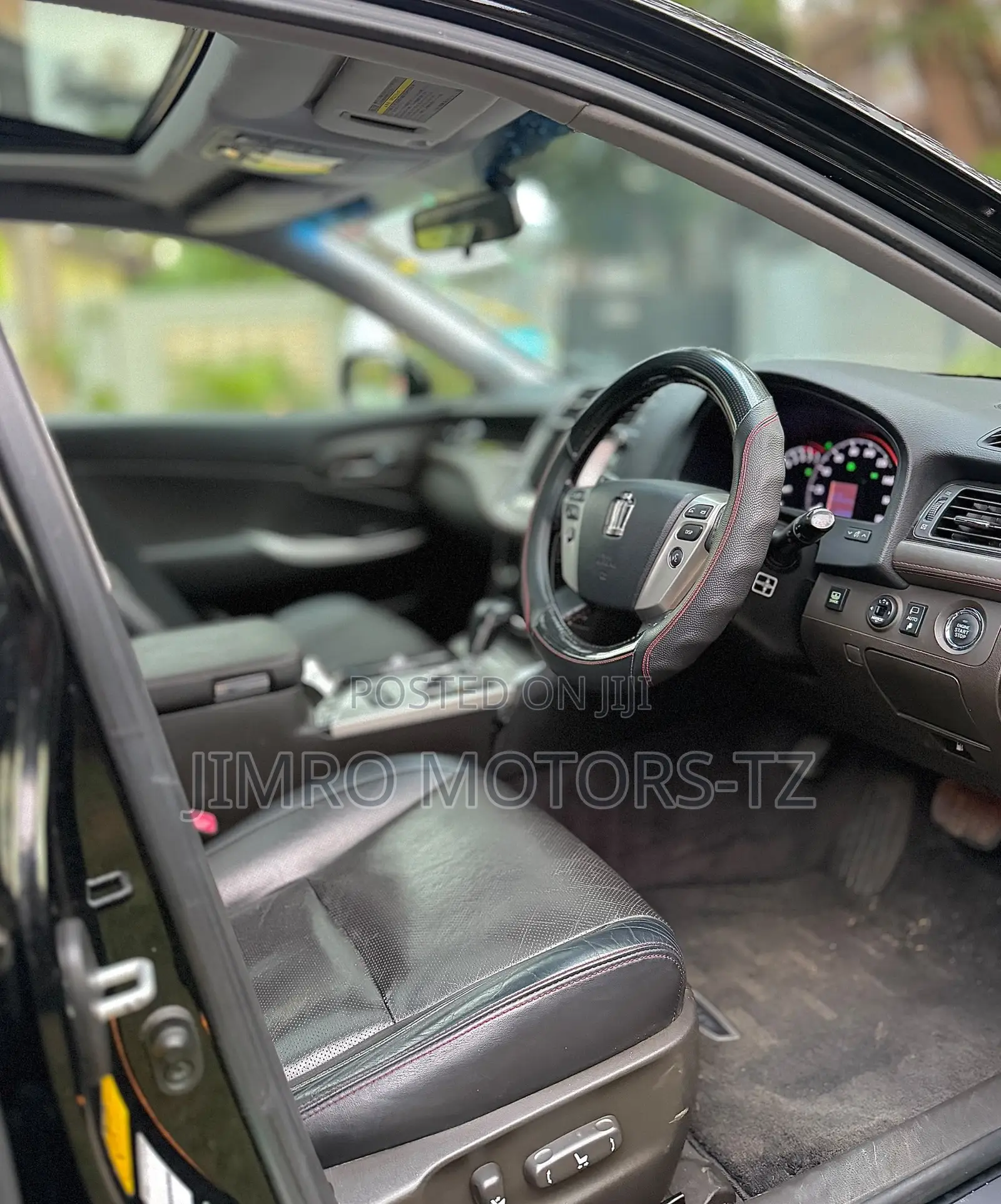 Toyota Crown 2012 Black
