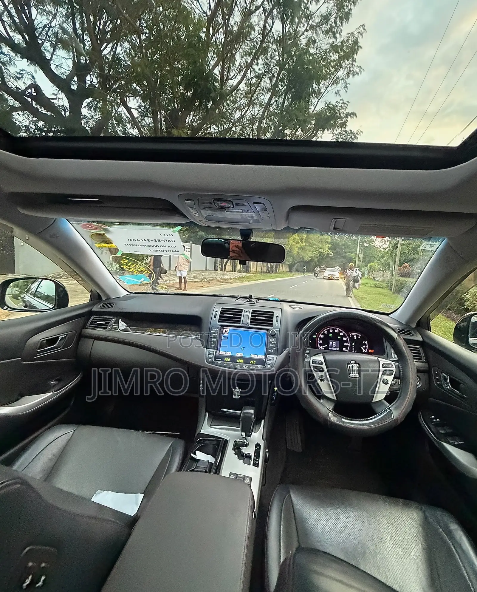 Toyota Crown 2012 Black