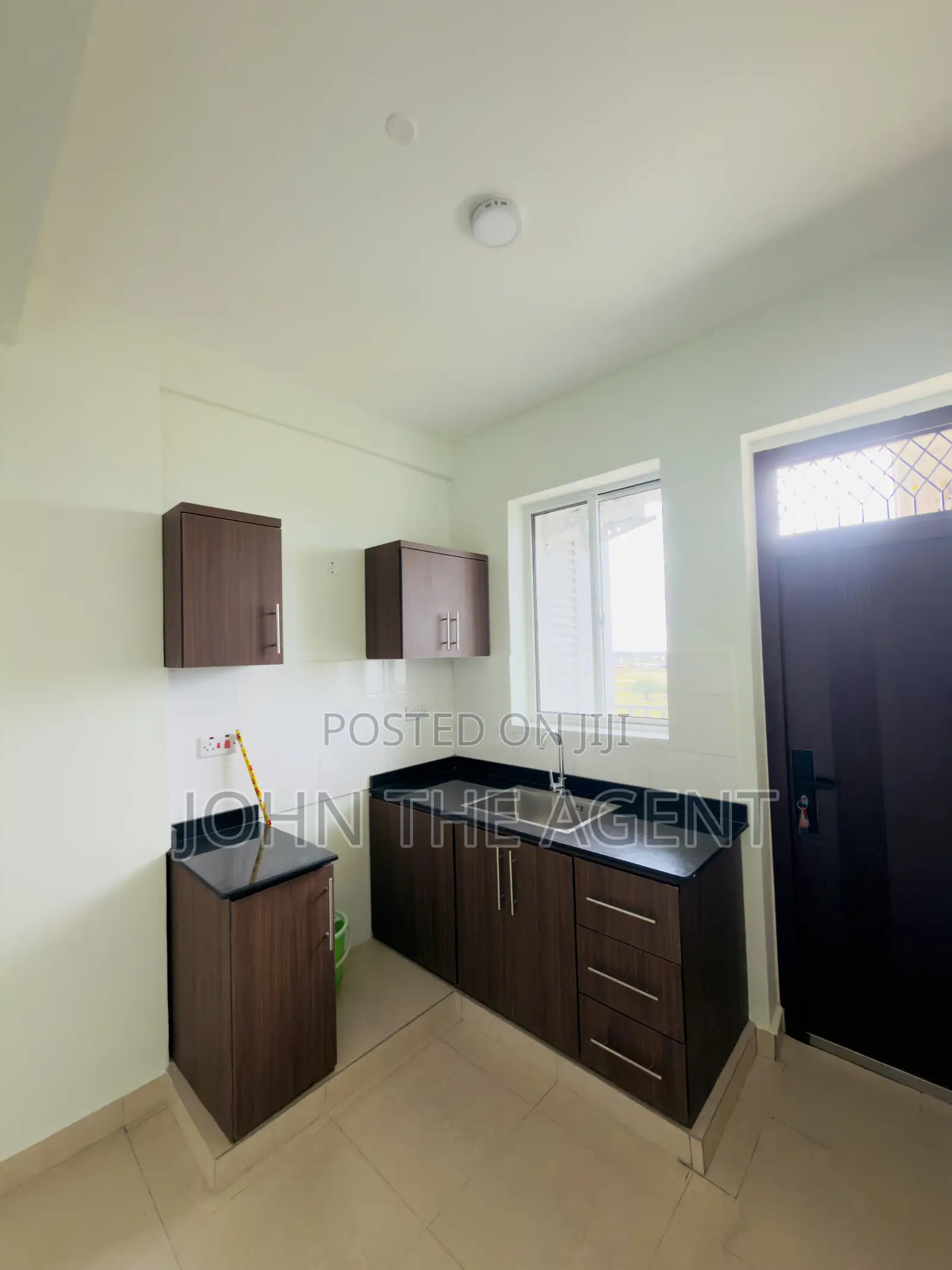 3bdrm Apartment in Kawe for sale