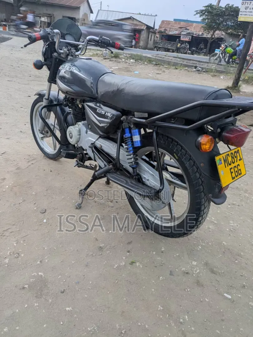 Bajaj Boxer 125 2025 Black