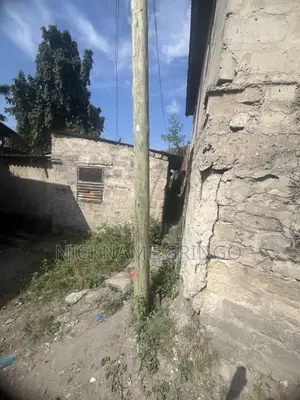 7bdrm House in Mabibo Luhanga for sale