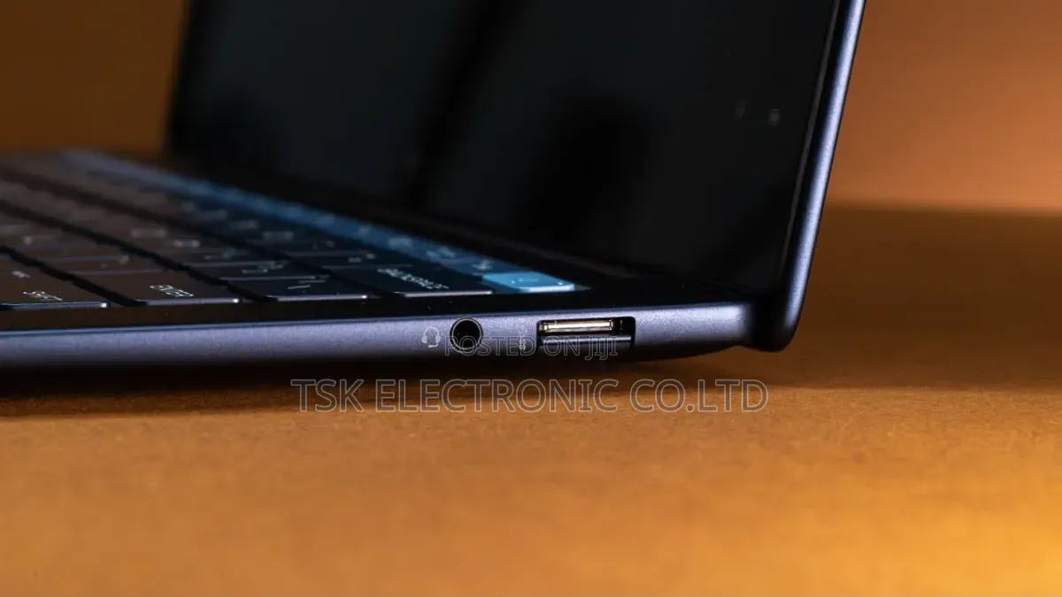 New HP Elitebook Ultra G1i 32GB Qualcomm Snapdragon X Elite SSD 512GB