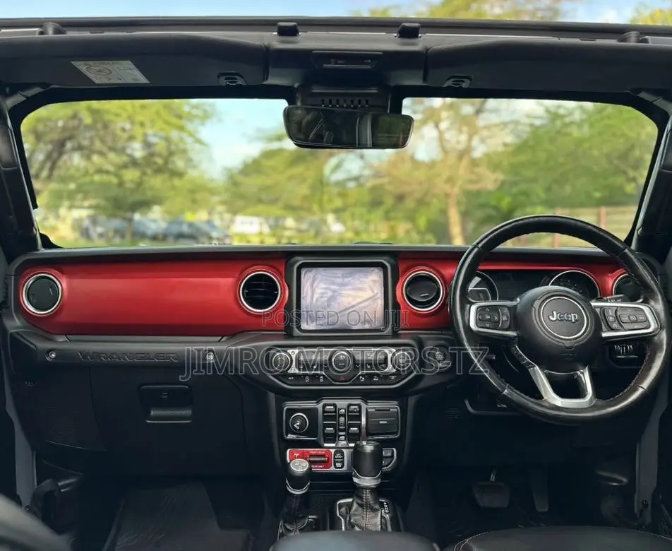 Jeep Wrangler 2024 Silver