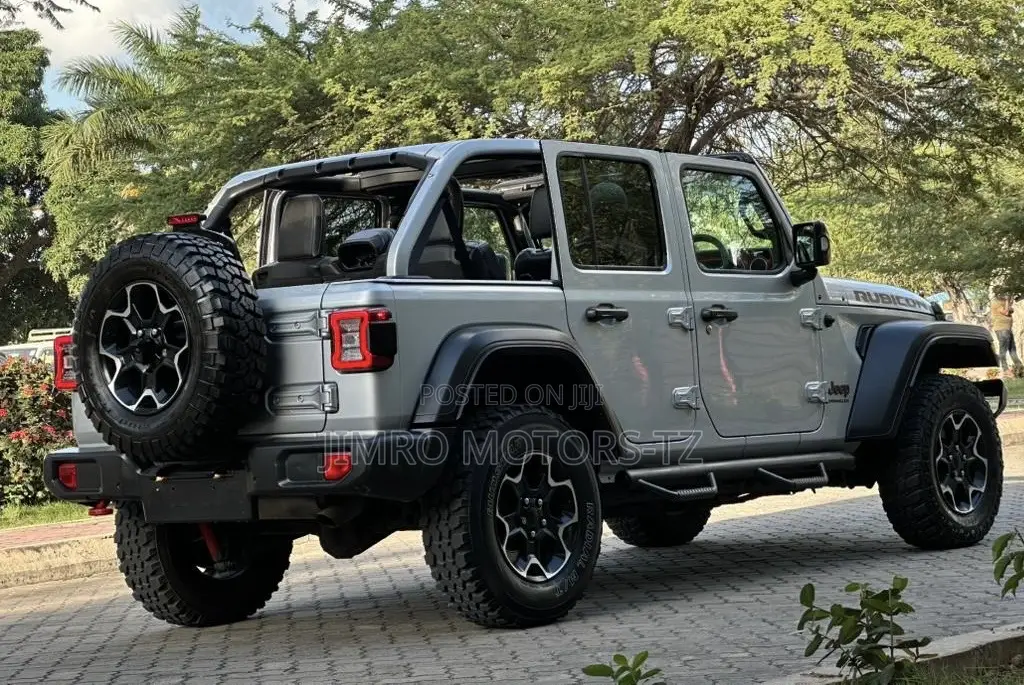 Jeep Wrangler 2024 Silver