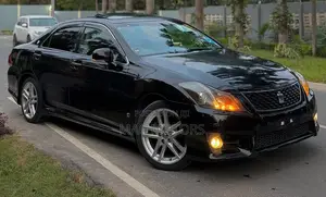 Toyota Crown 2012 Black