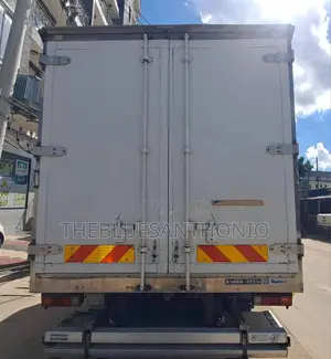 Canter New Model Ya Fridge Inauzwaa