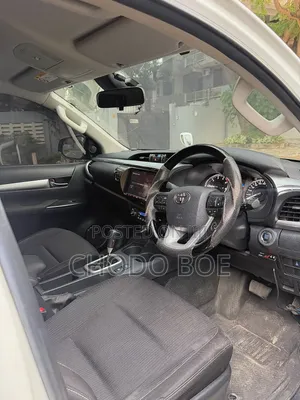 Toyota Hilux 2021 Pearl