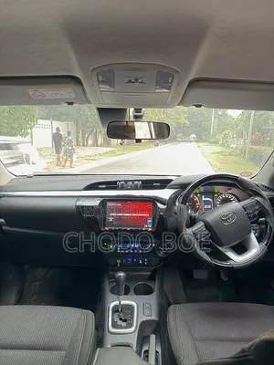 Toyota Hilux 2021 Pearl