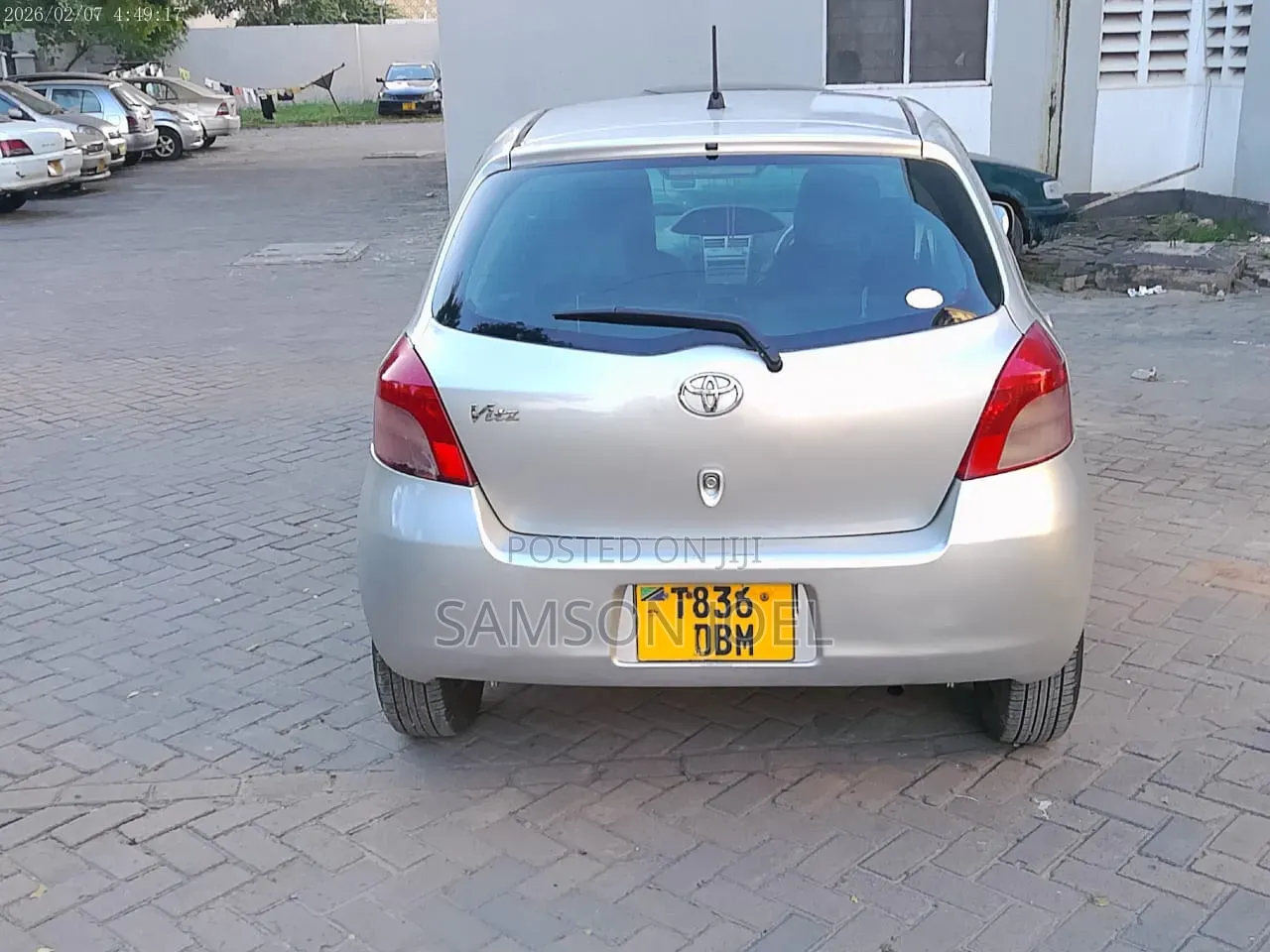 Toyota Vitz 2006 Silver