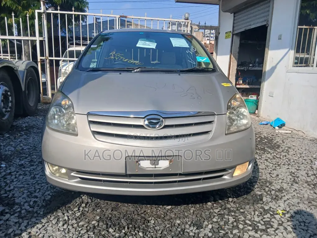 Toyota Corolla Spacio 2007 Gold