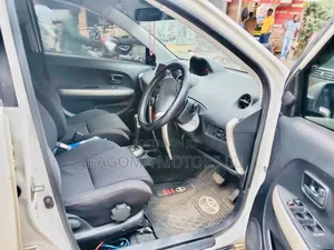 Toyota IST 2004 White