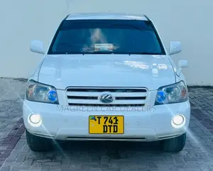 Toyota Kluger 2008 White