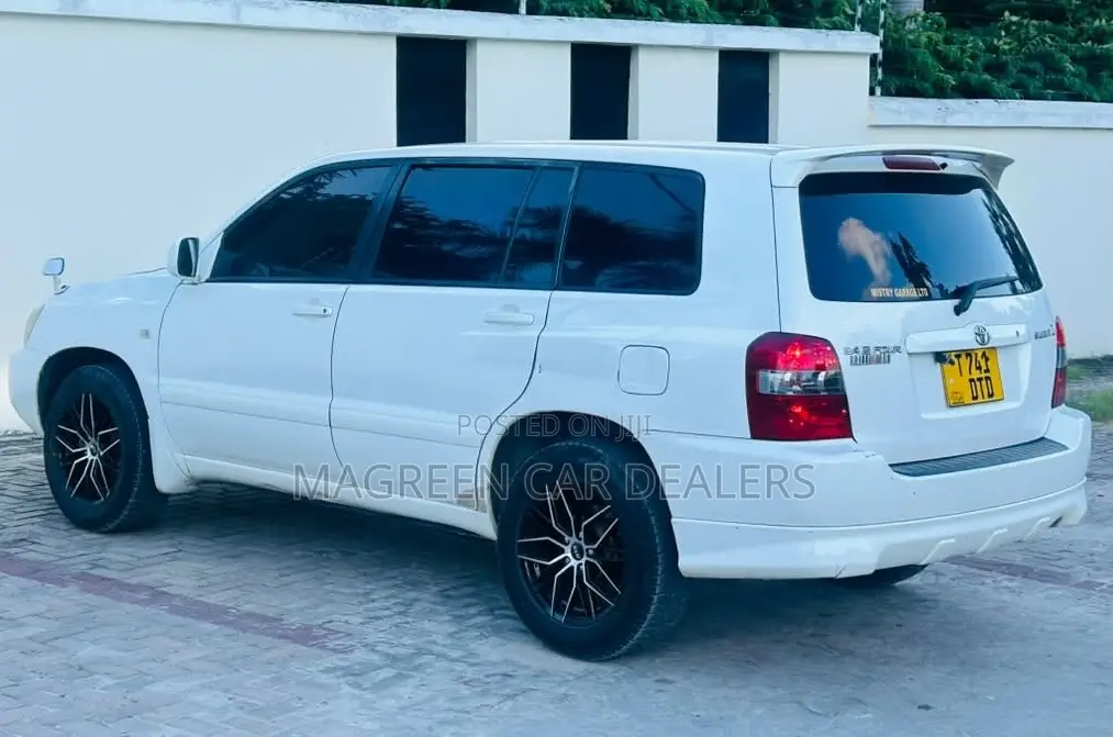 Toyota Kluger 2008 White