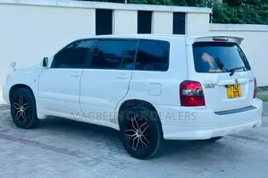 Toyota Kluger 2008 White