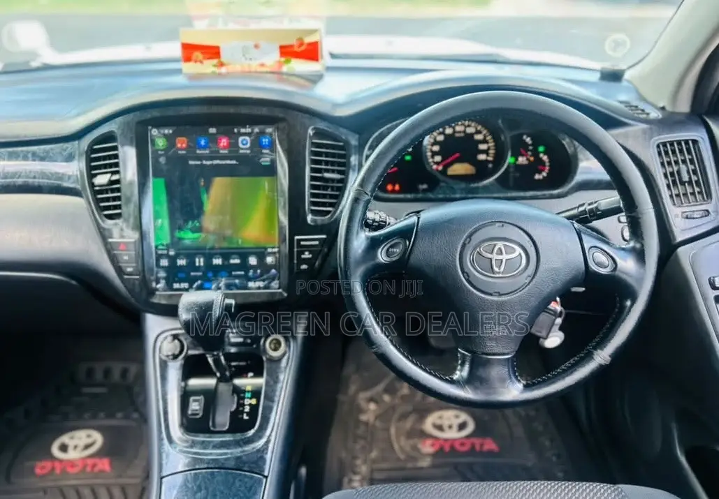 Toyota Kluger 2008 White
