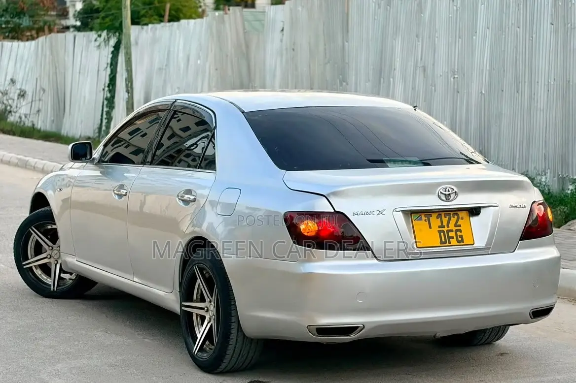 Toyota Mark X 2005 Silver