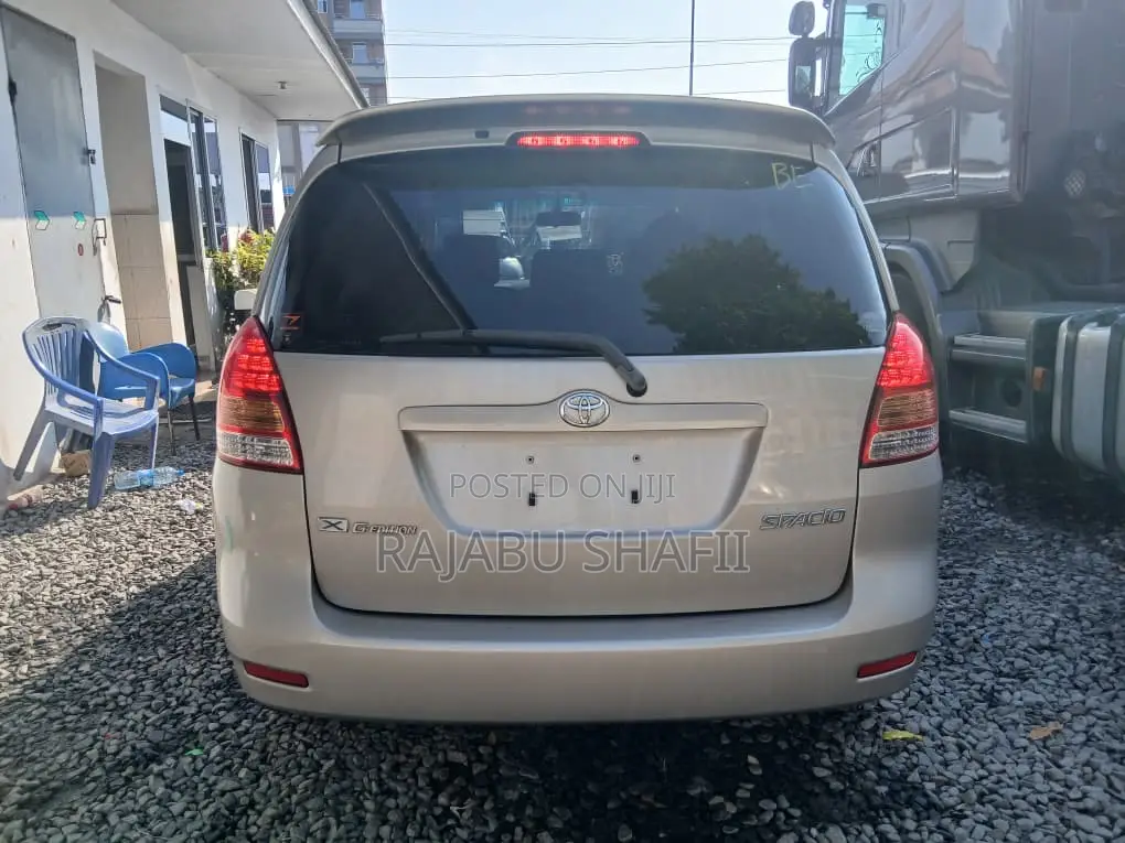 Toyota Corolla Spacio 1.5 X 2004 Gold