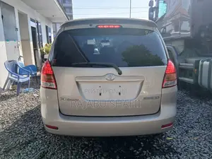 Toyota Corolla Spacio 1.5 X 2004 Gold