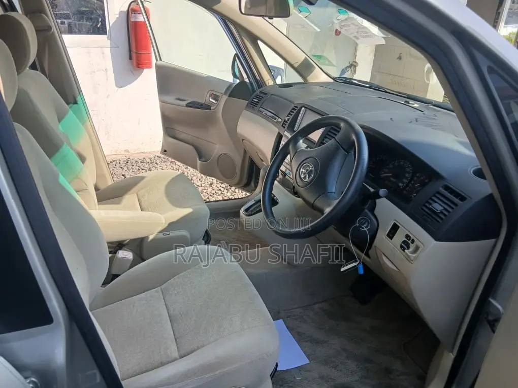 Toyota Corolla Spacio 1.5 X 2004 Gold