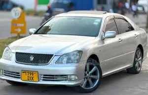 Toyota Crown Royale 2005 Silver