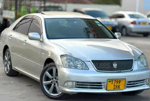 Toyota Crown Royale 2005 Silver