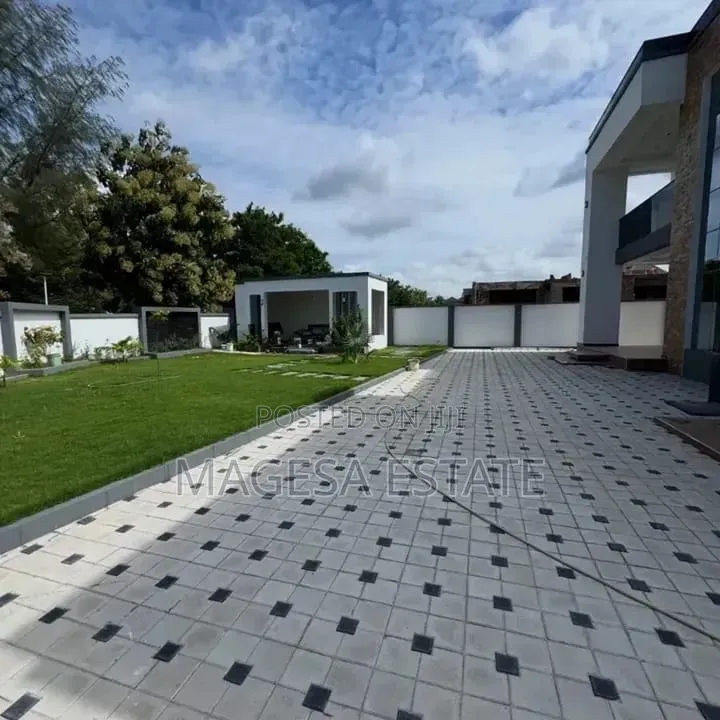 Furnished 3bdrm House in Oysterbay for sale