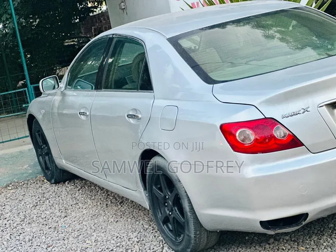 Toyota Mark X 2005 Silver
