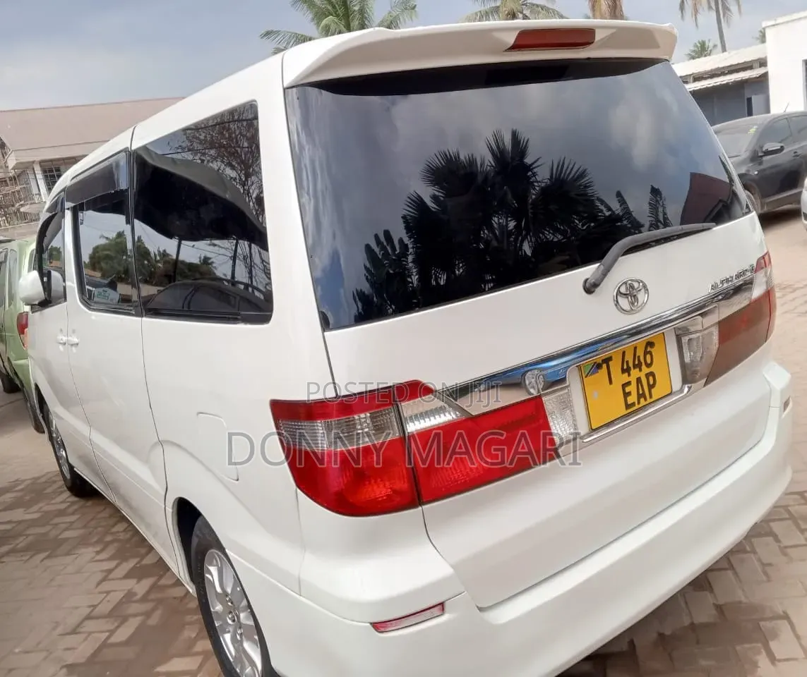 Toyota Alphard 2004 White