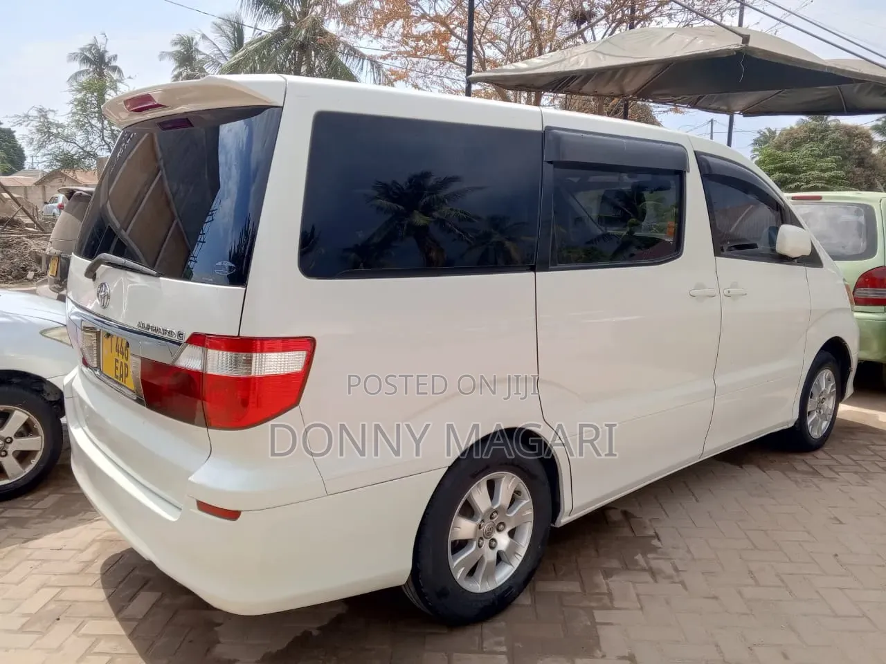 Toyota Alphard 2004 White