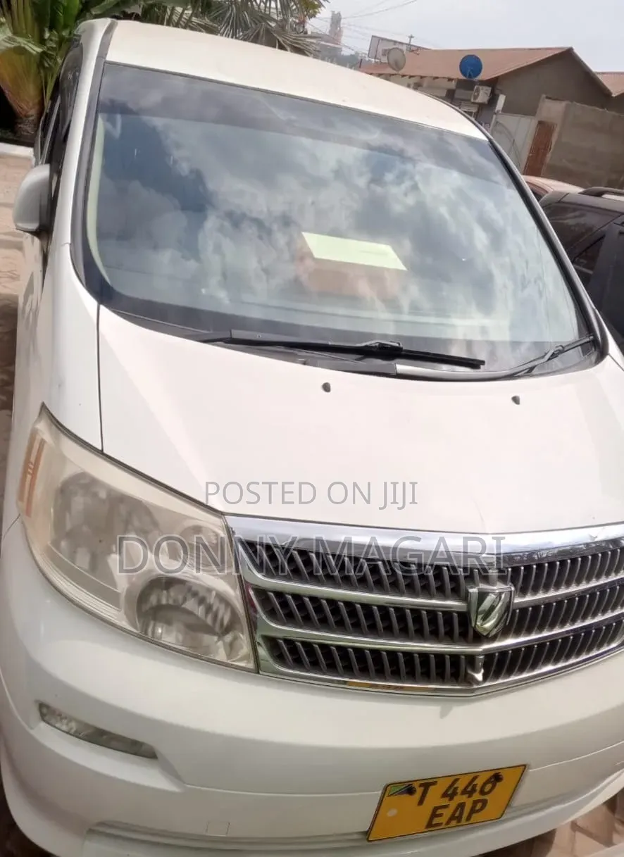 Toyota Alphard 2004 White