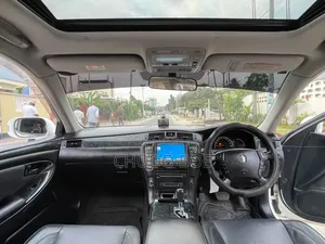 Toyota Crown 2007 Pearl
