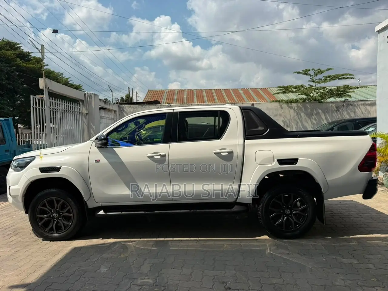 Toyota Hilux Revo Double Cab Deisel 2.4 AWD 2022 White