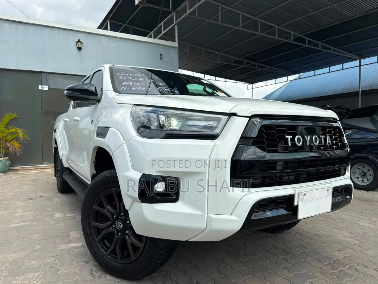 Toyota Hilux Revo Double Cab Deisel 2.4 AWD 2022 White