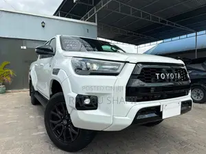 Toyota Hilux Revo Double Cab Deisel 2.4 AWD 2022 White