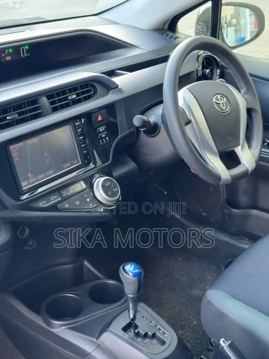 Toyota Aqua 2015 Black