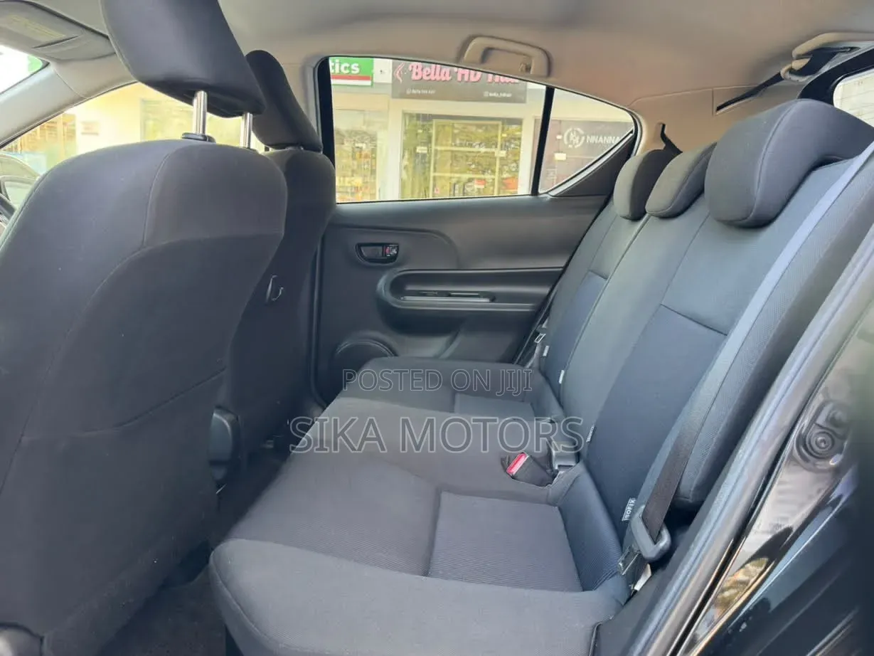 Toyota Aqua 2015 Black