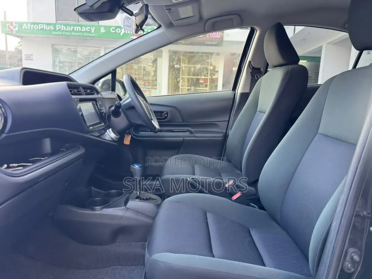 Toyota Aqua 2015 Black