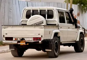 Toyota Land Cruiser 4.5 V8 GXR 2016 White
